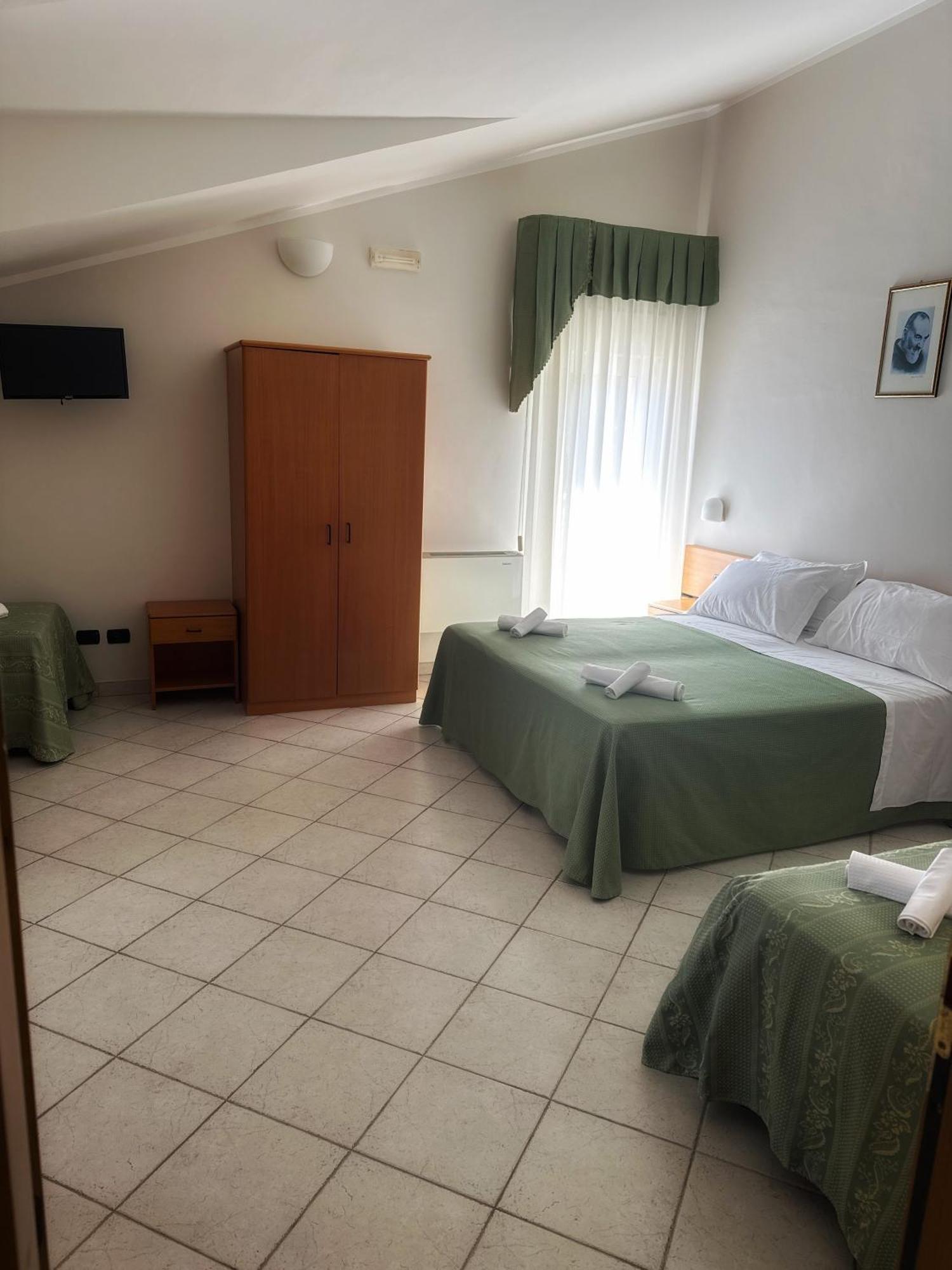 Hotel San Francesco San Giovanni Rotondo Exterior foto